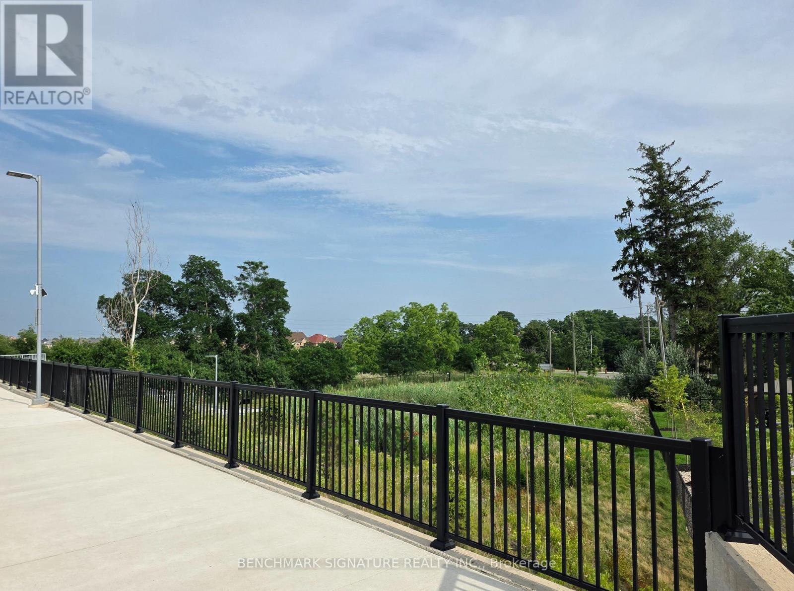 #113 10 STECKLEY HOUSE LANE E - 2