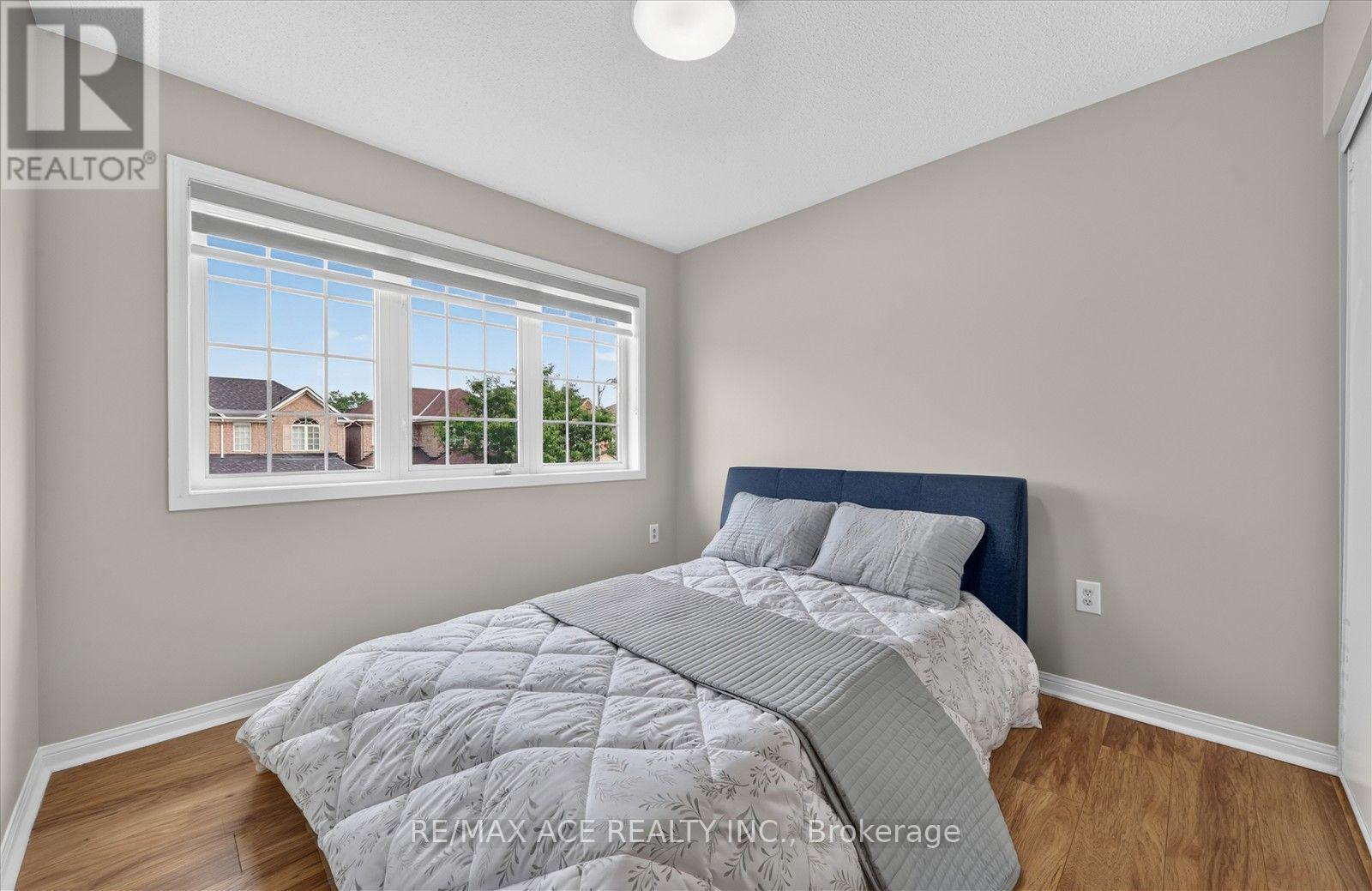 24 ZIMMER STREET - Image 31