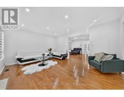 24 Zimmer Street, Brampton, ON L6S6L3 Photo 12