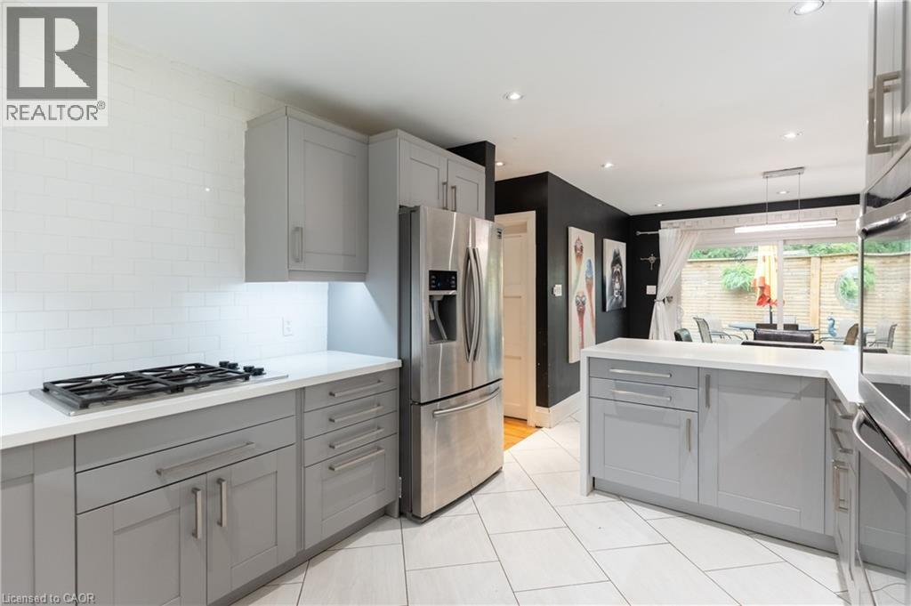 83 EAST 15TH Street - 17
