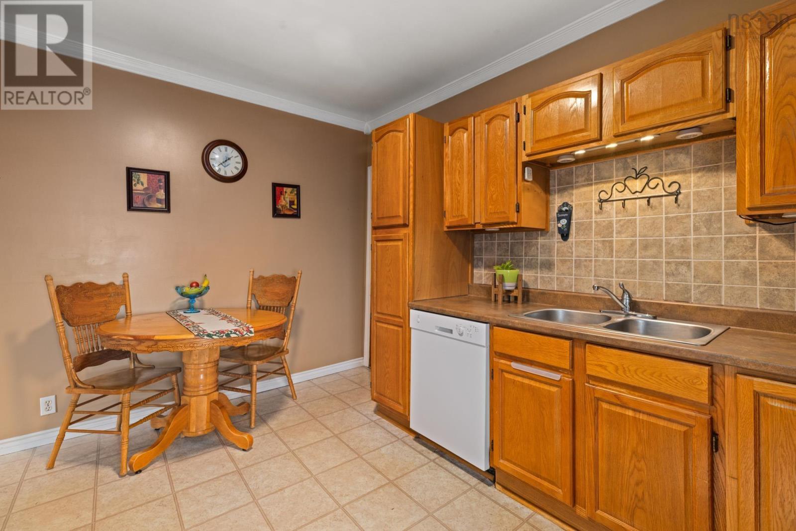 6091 Leeds Street - 14