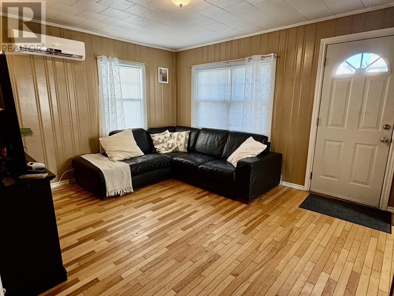 6091 Leeds Street - 8