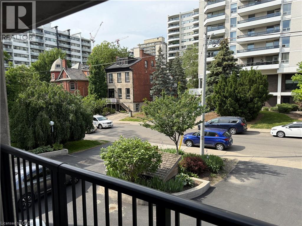 #204 87 DUKE Street - 3