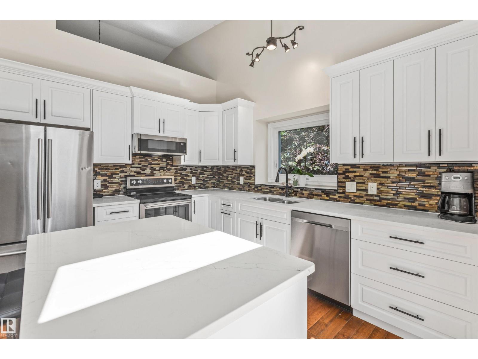 13 WESTPARK CO - Image 16