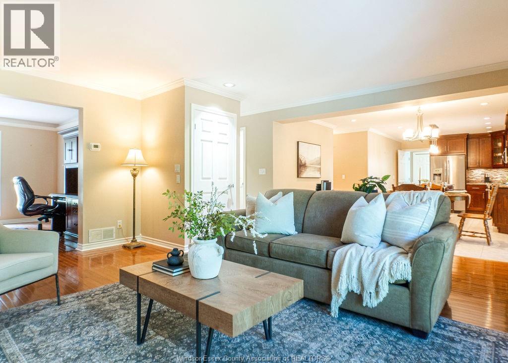 128 Pheasant Run DRIVE - 8