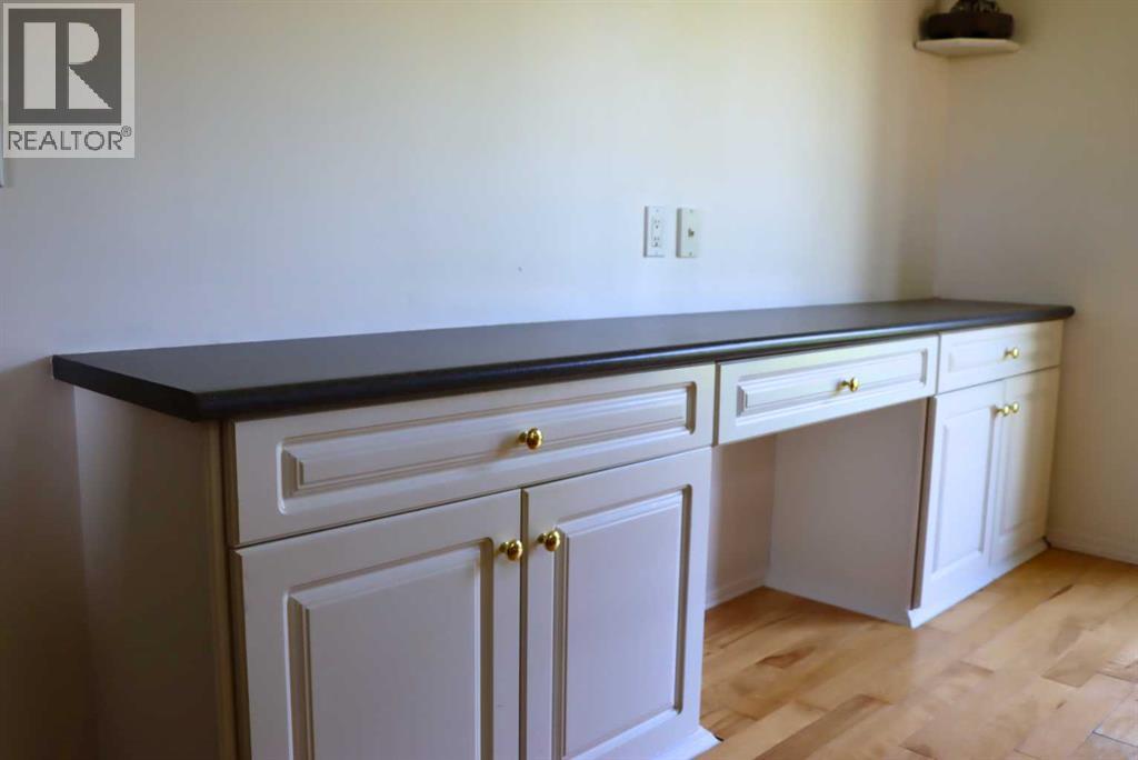 71004 Range Road 202 - 12