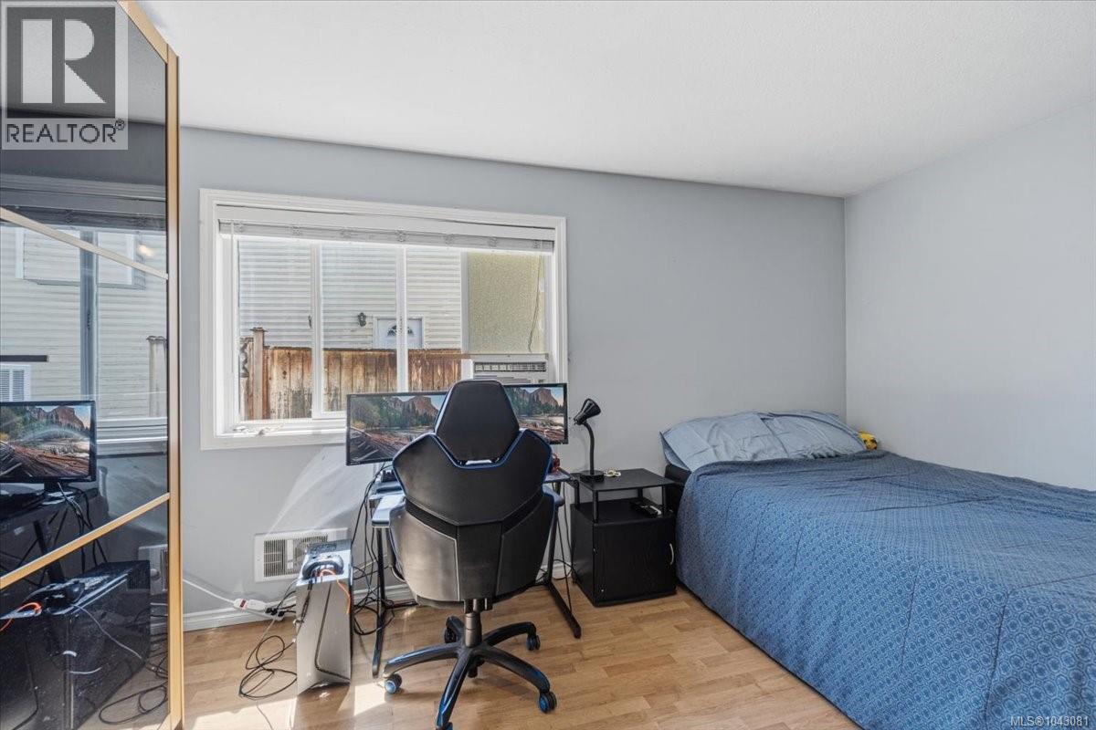 2712 Labieux Rd - 36