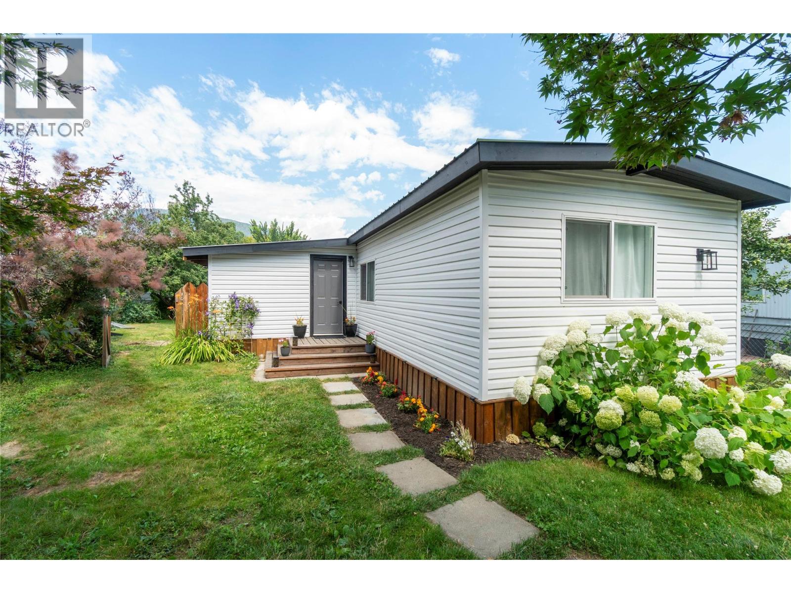 5131 69 Avenue NE - 25