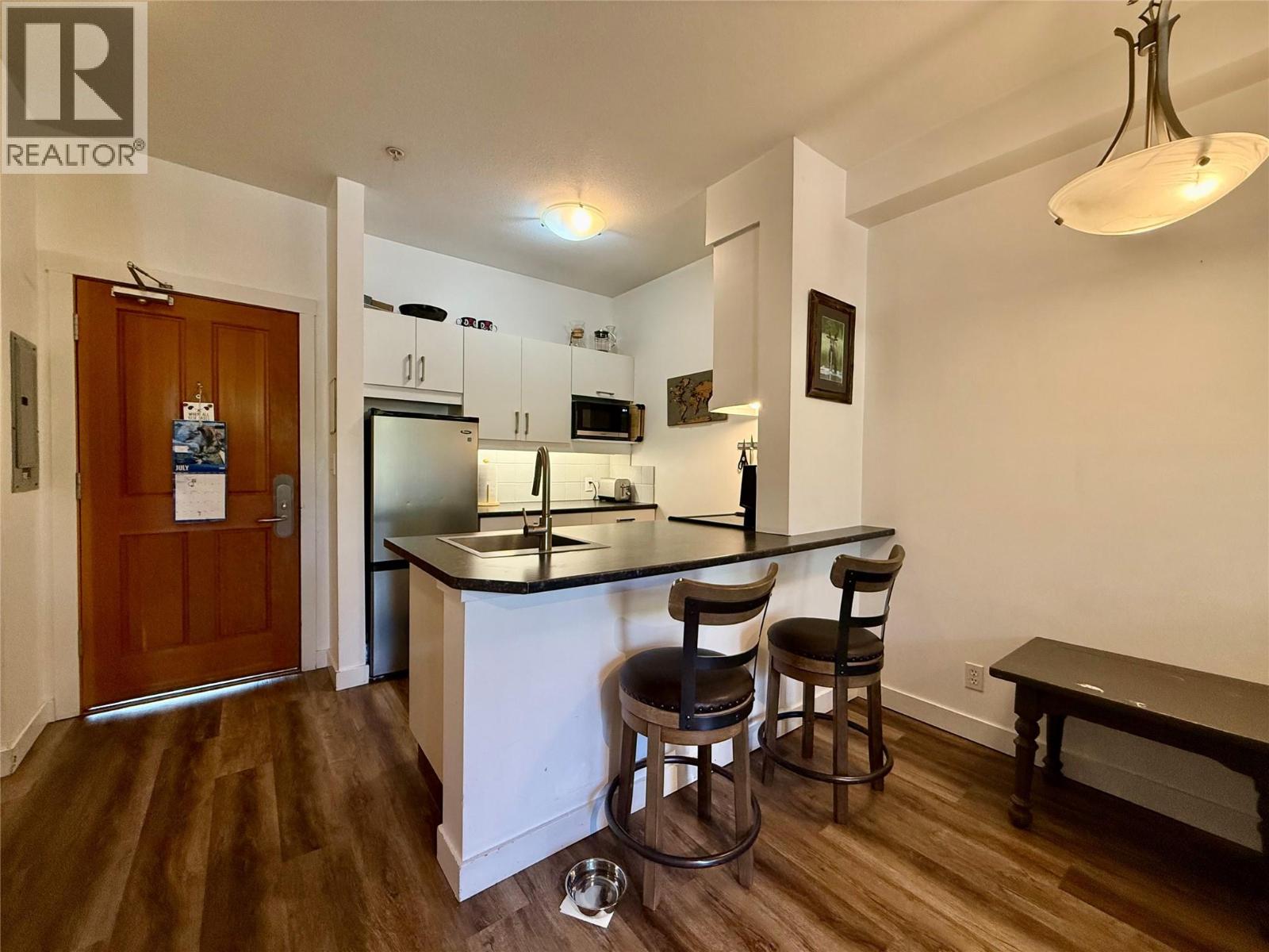 #214 2080 Summit Drive - 6