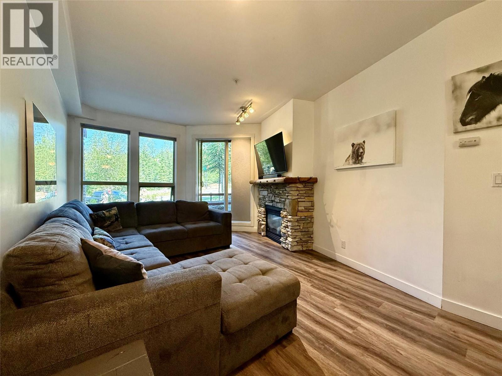 #214 2080 Summit Drive - 8