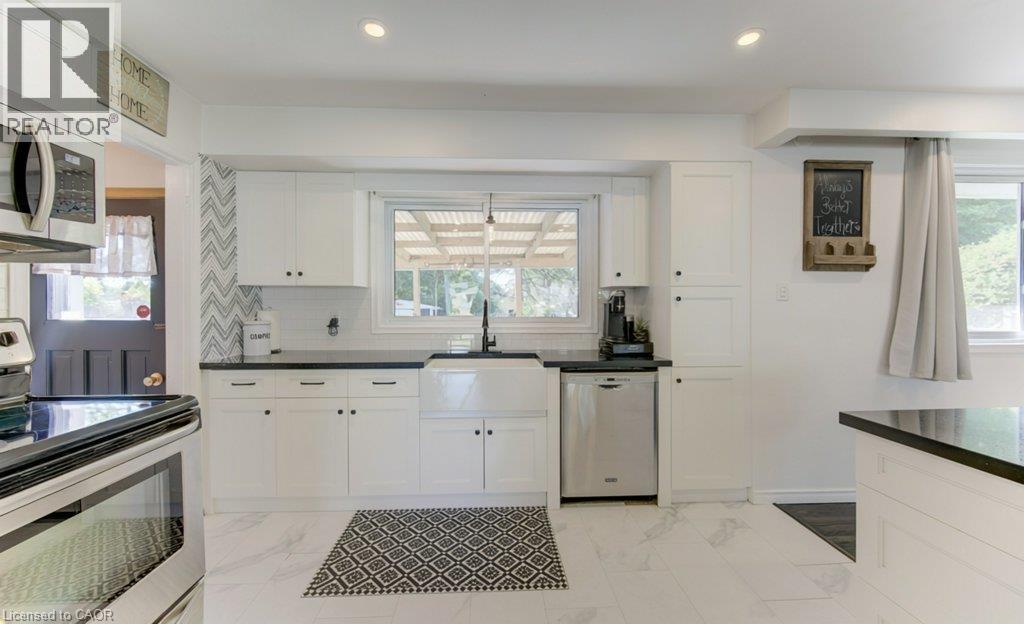 61 WINDSOR Street - Image 12