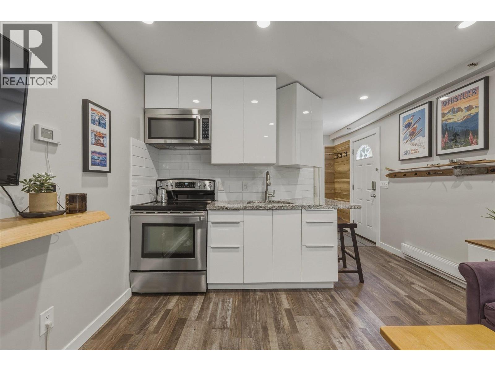 3 2231 SAPPORO DRIVE, Whistler — photo 2