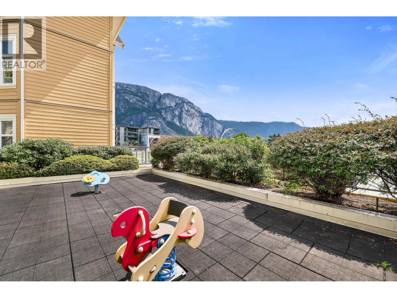 318 1336 MAIN STREET, Squamish