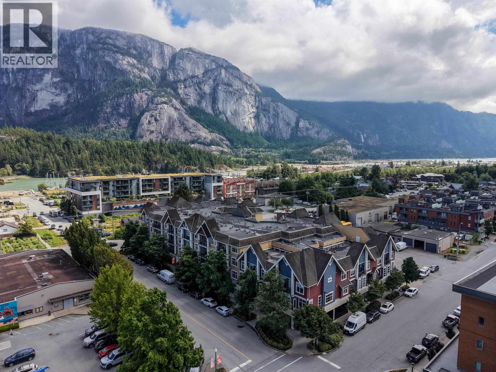 318 1336 MAIN STREET, Squamish