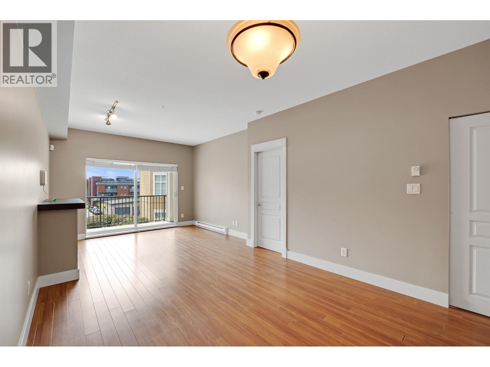 318 1336 MAIN STREET, Squamish