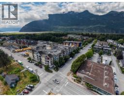 318 1336 Main Street, Squamish, BC V8B0R2 Photo 21