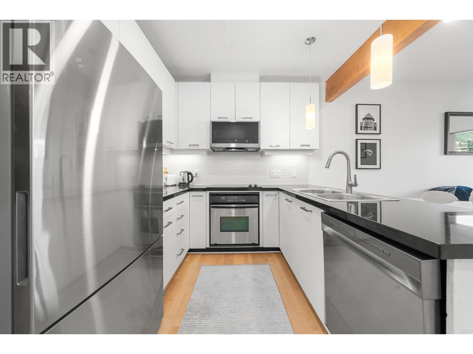 317 530 RAVEN WOODS DRIVE, North Vancouver