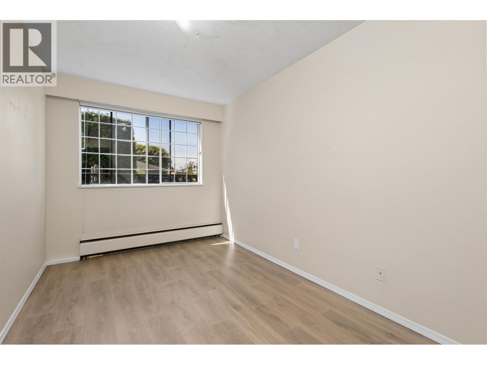 112 2222 CAMBRIDGE STREET, Vancouver