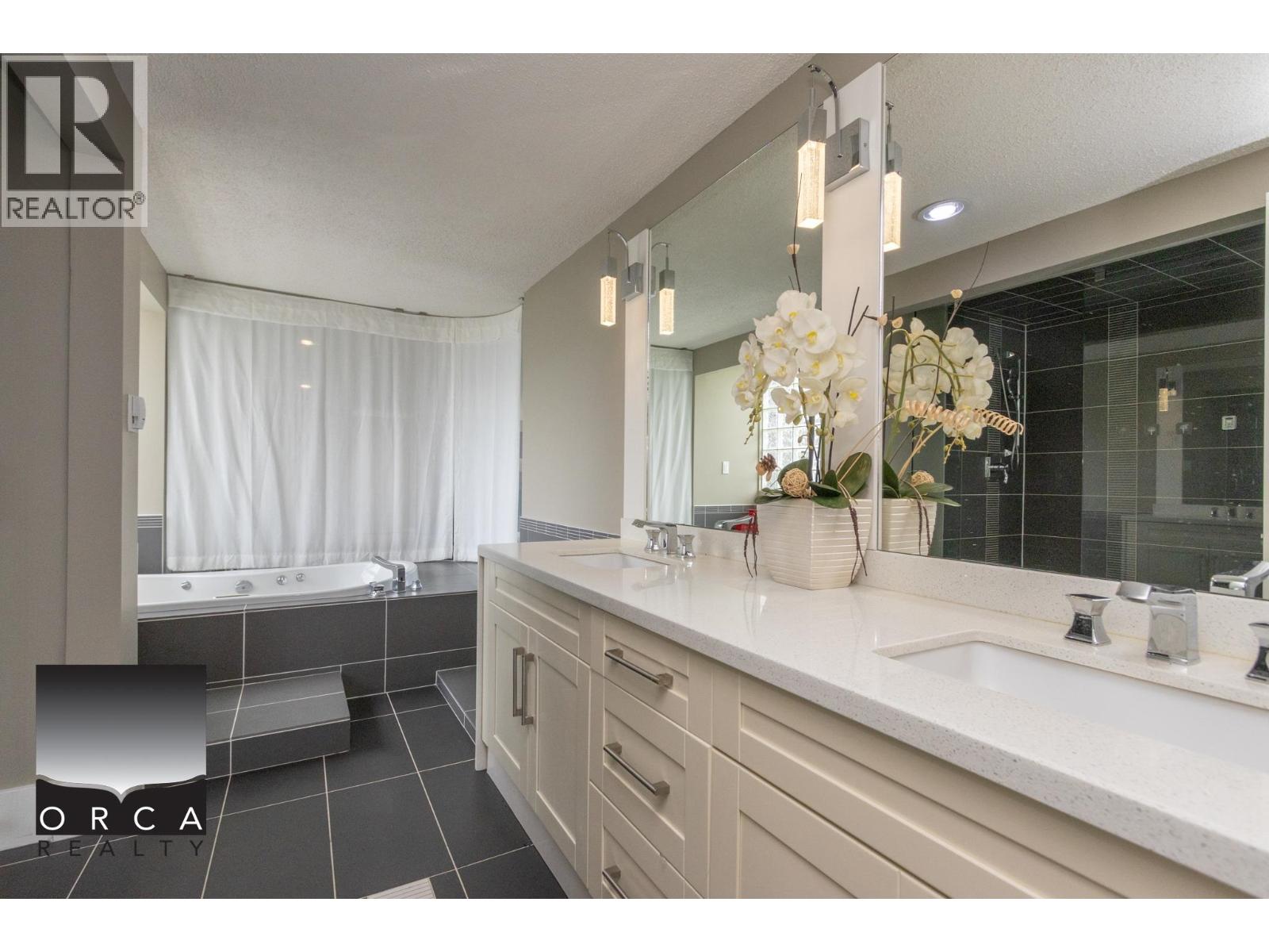 6 Bed, 4 Bath House for Rent in Vancouver – 1995 SASAMAT PLACE, Vancouver – MLS# R3148236 - Image 14
