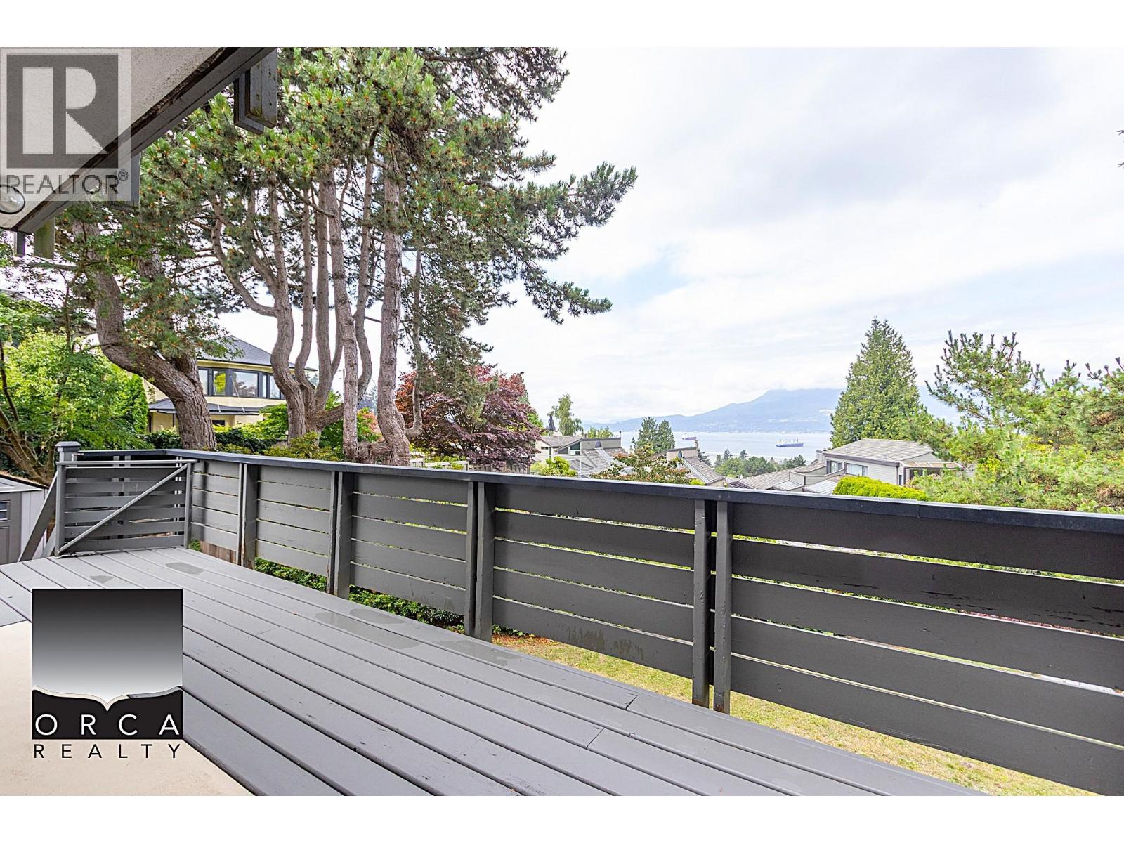 6 Bed, 4 Bath House for Rent in Vancouver – 1995 SASAMAT PLACE, Vancouver – MLS# R3148236 - Image 16