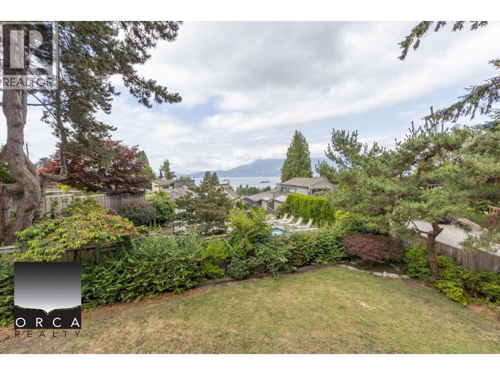 6 Bed, 4 Bath House for Rent in Vancouver – 1995 SASAMAT PLACE, Vancouver – MLS# R3148236 - Image 17