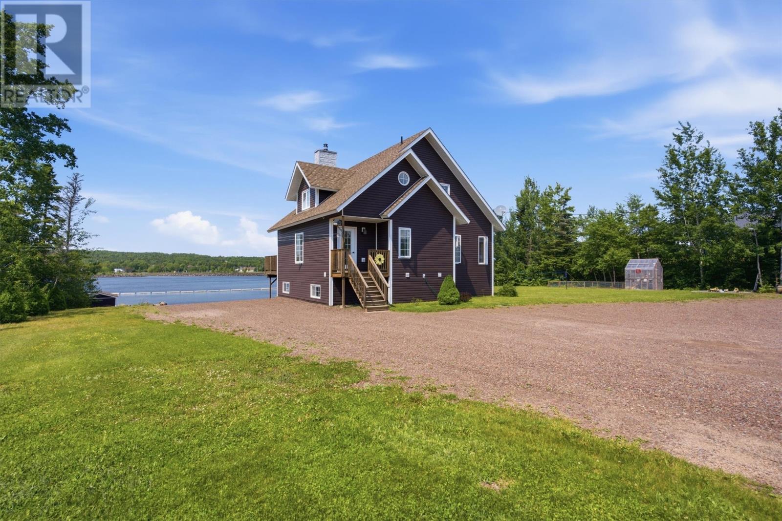 4 Riverbank Road - Image 28