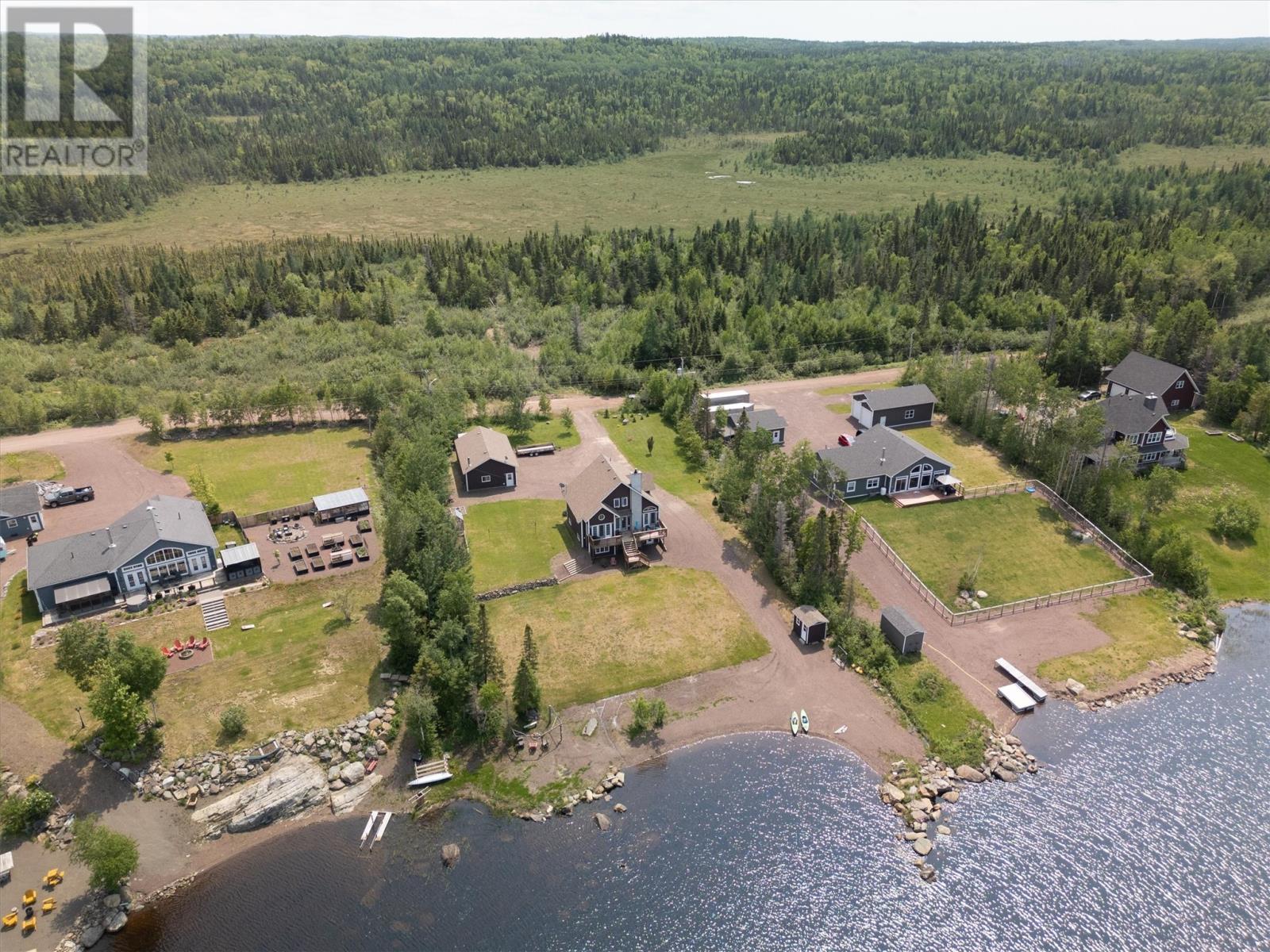 4 Riverbank Road - Image 35