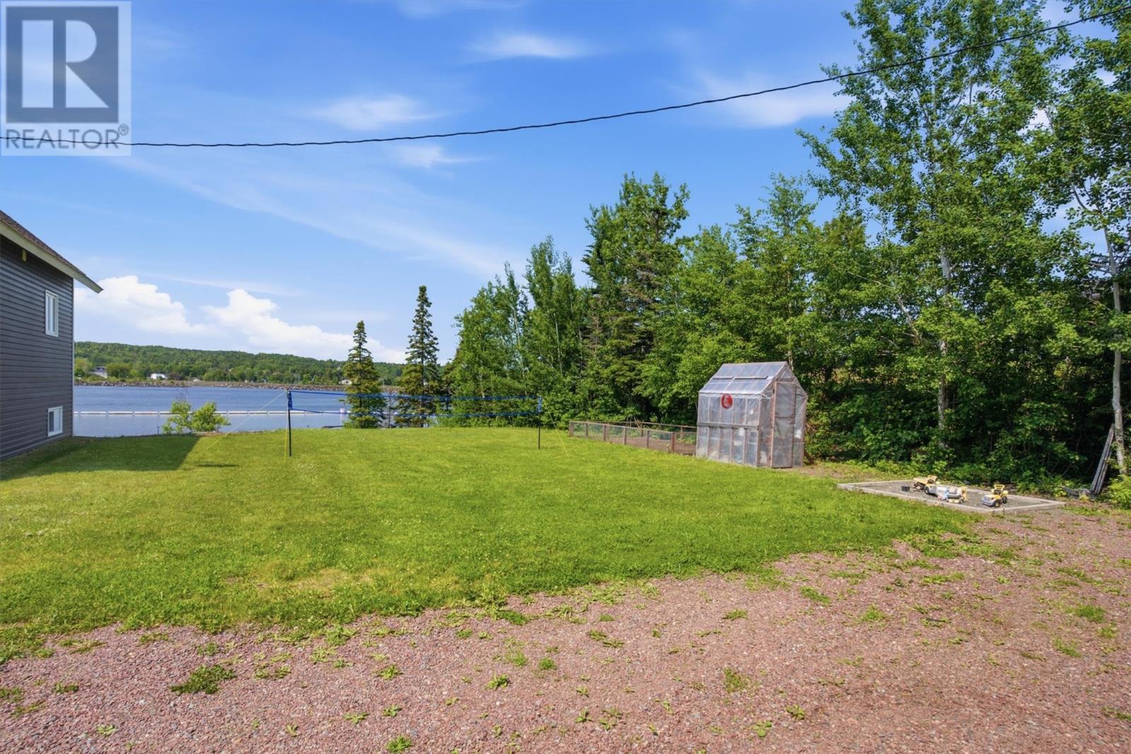4 Riverbank Road - Image 31
