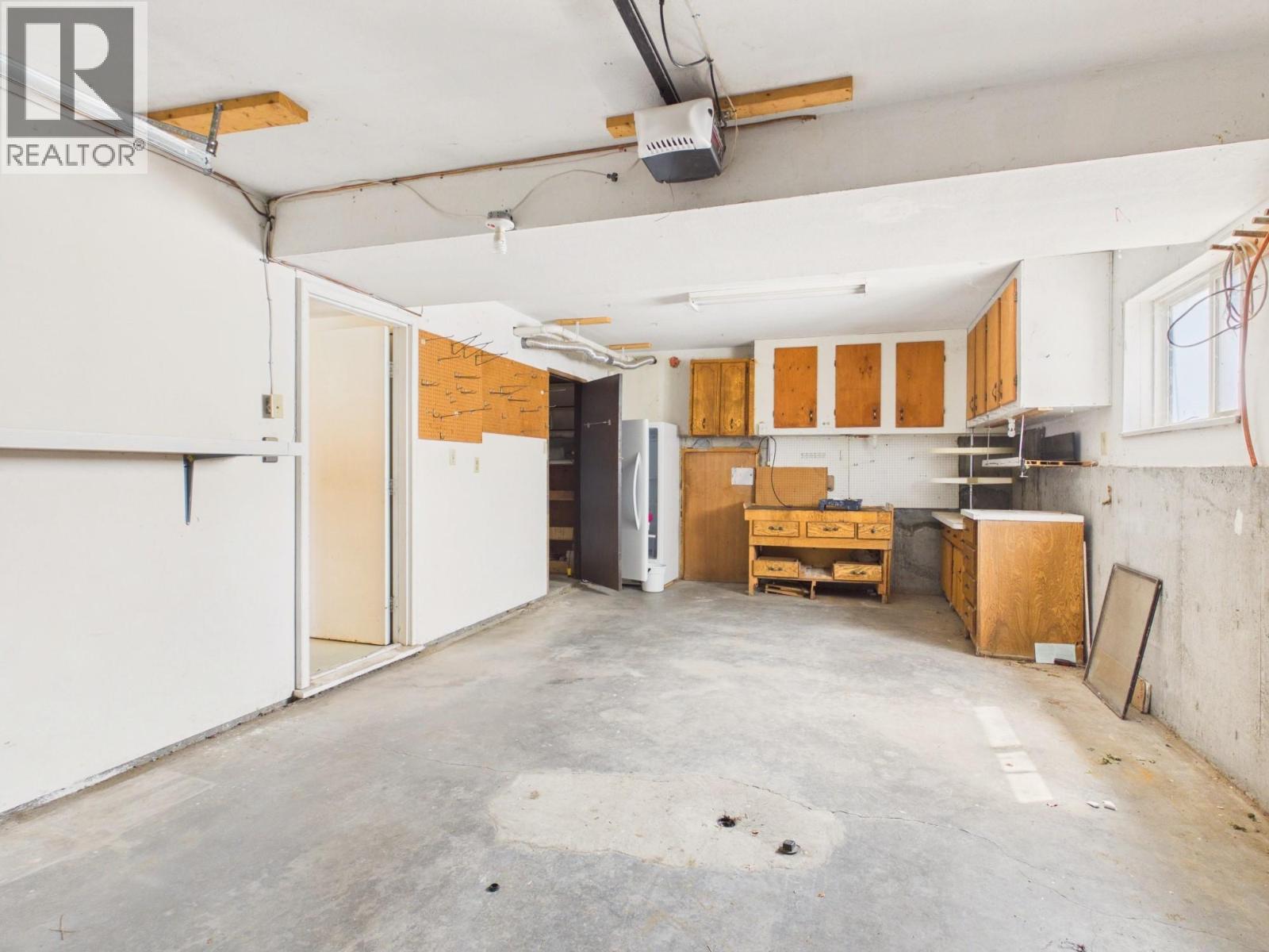 10 Spruce Court - 41