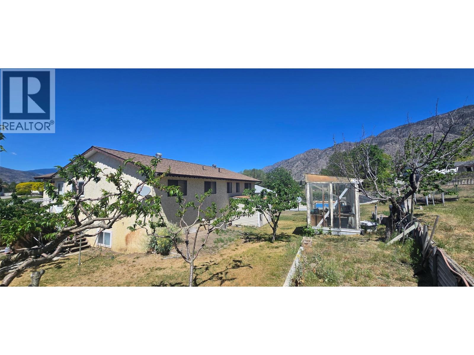 10 Spruce Court - 25