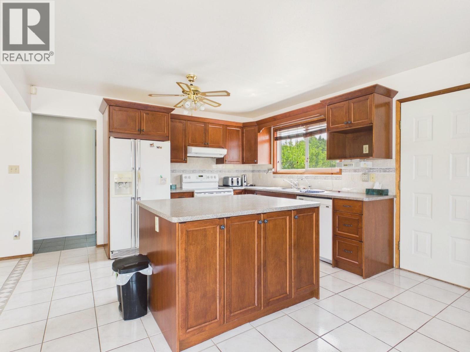 10 Spruce Court - 19