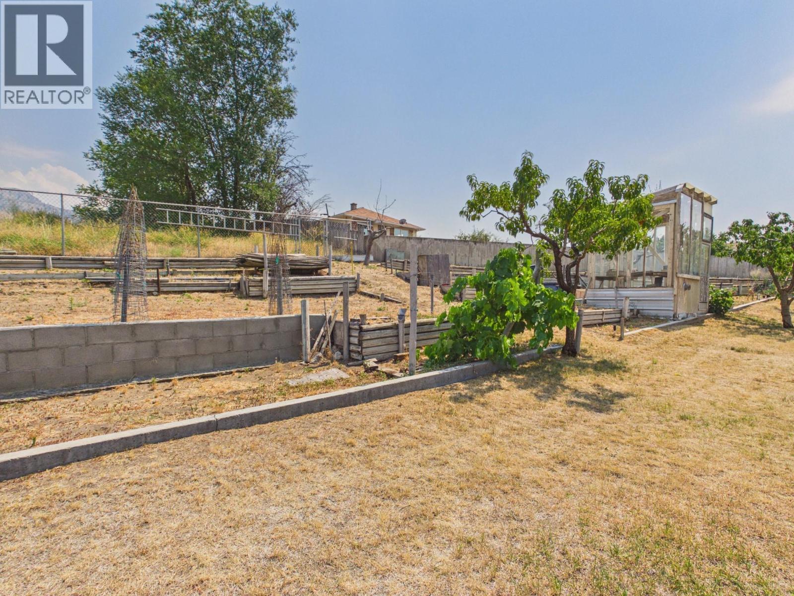 10 Spruce Court - 46