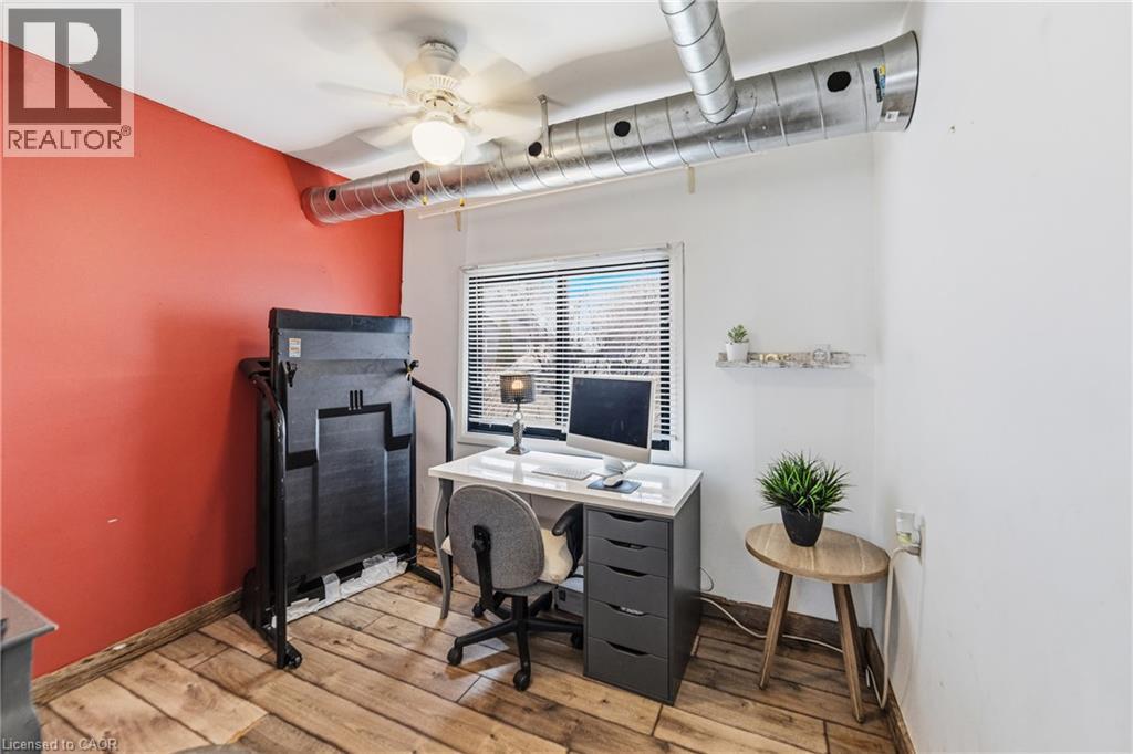 2 FAGAN Street - 21