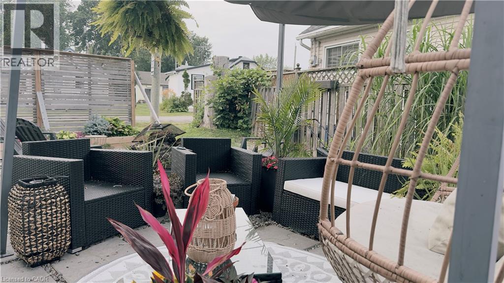2 FAGAN Street - 27