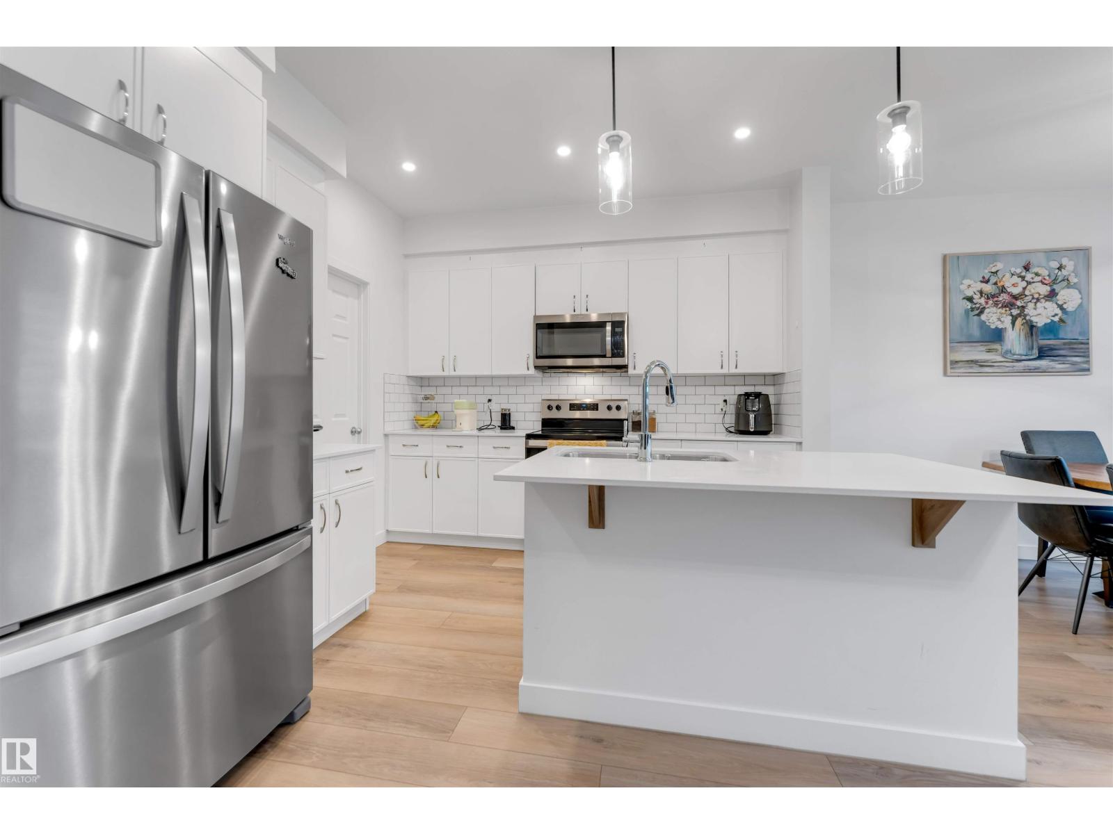 1647 13 ST NW - 12