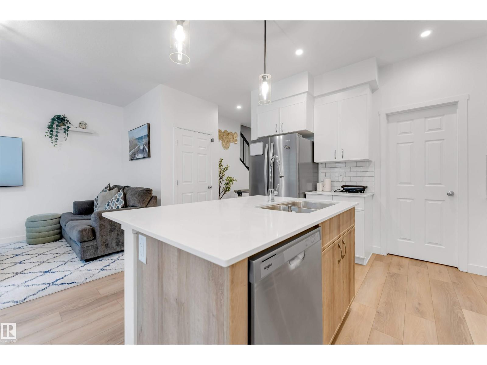 1647 13 ST NW - 13