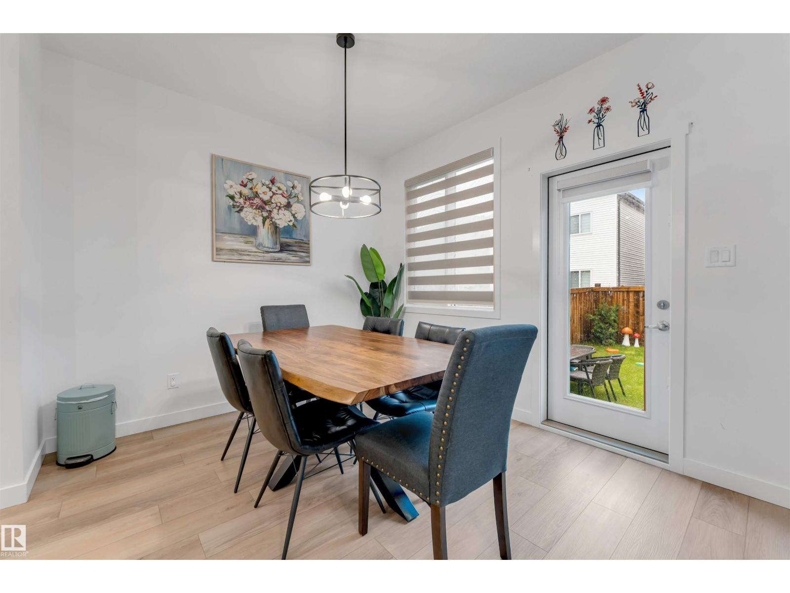 1647 13 ST NW - 19