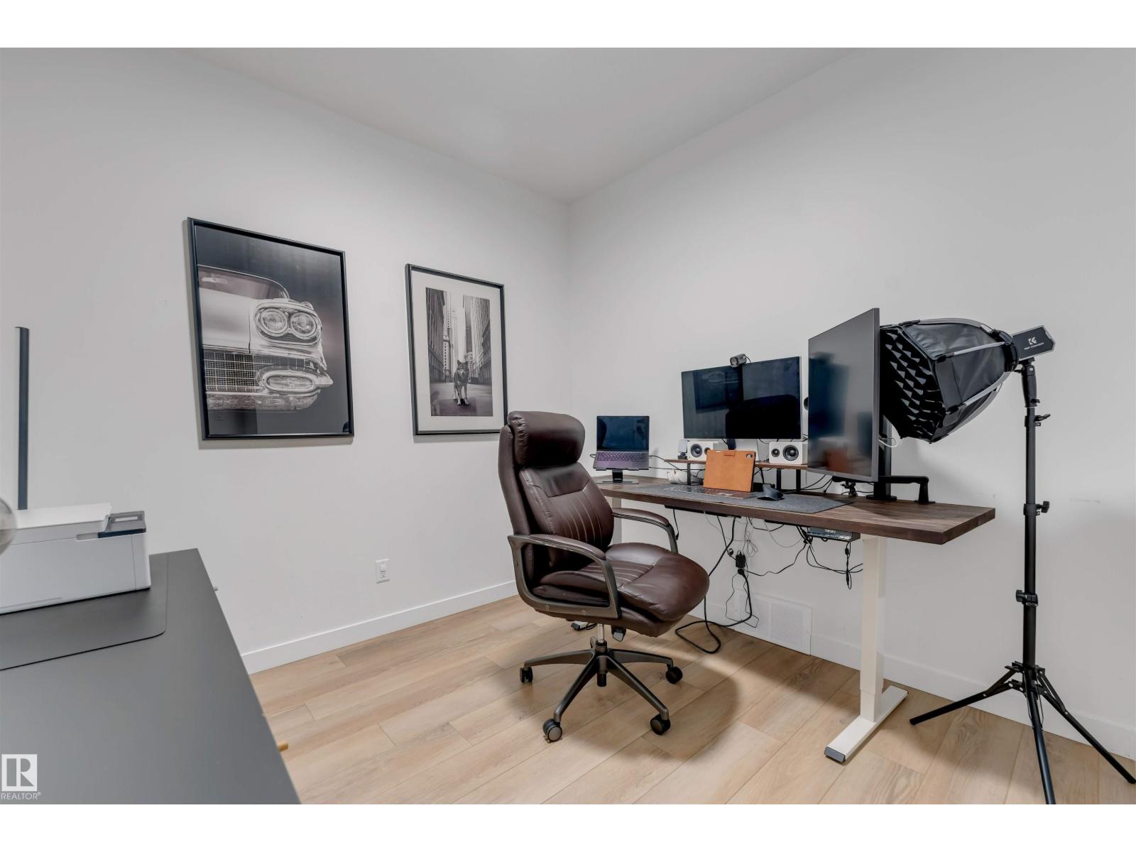 1647 13 ST NW - 6