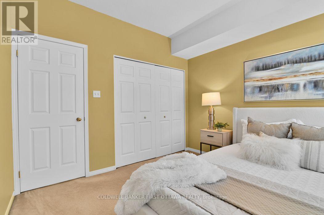 99 ROBSON COURT - 20