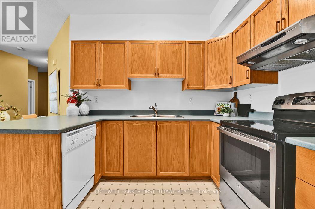 99 ROBSON COURT - 9