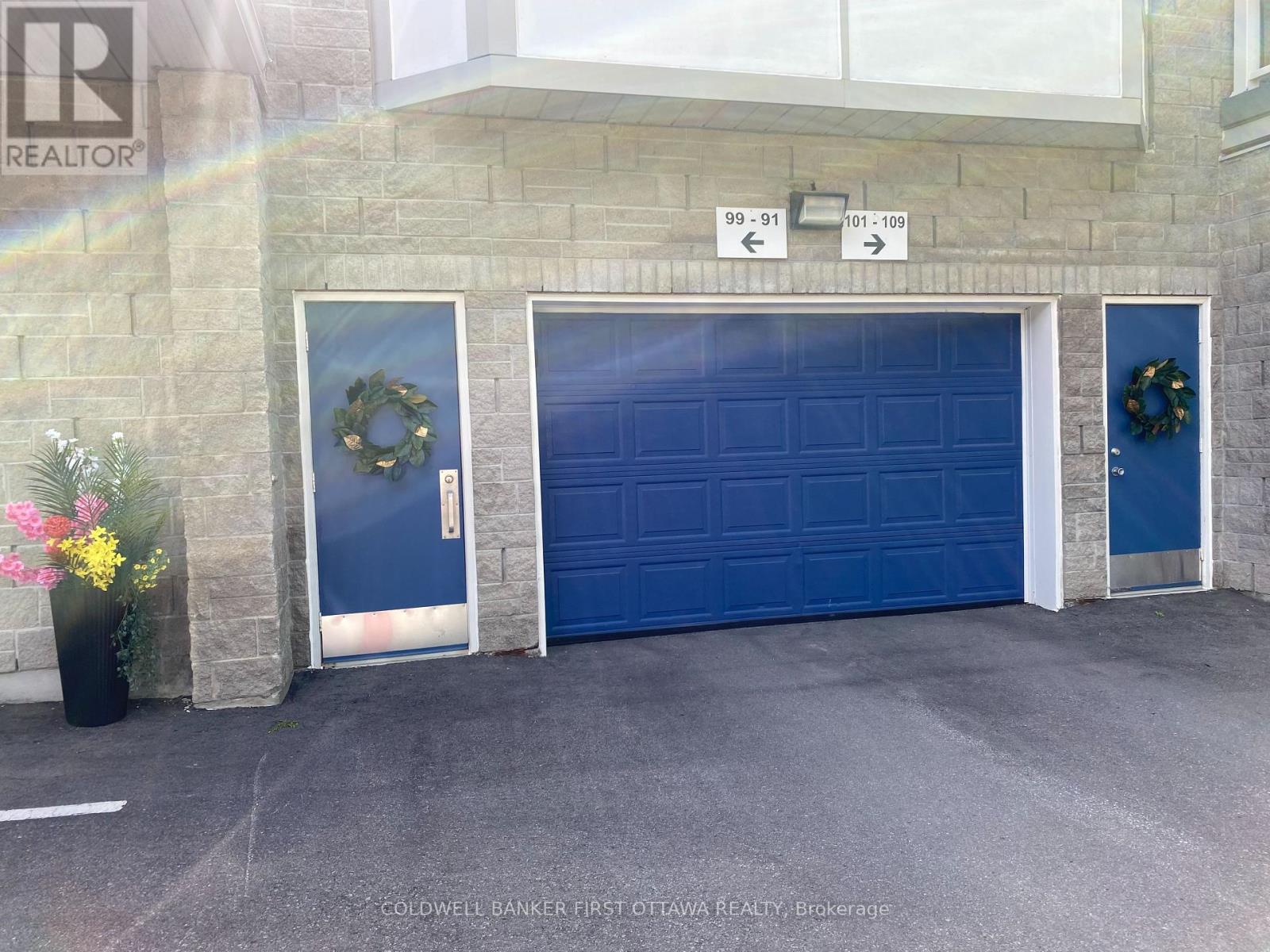 99 ROBSON COURT - 28
