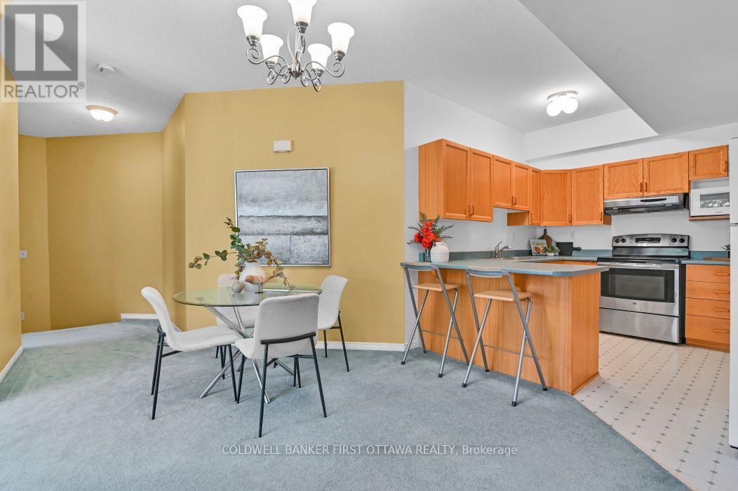 99 ROBSON COURT - 6