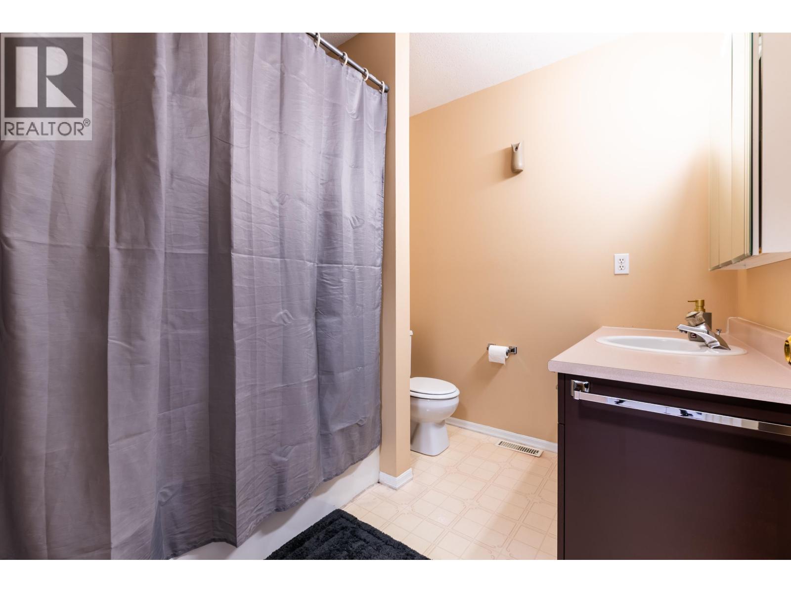 #315 3307 WESTWOOD DRIVE - 16