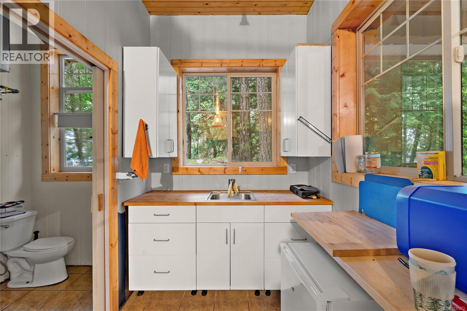 345 Evergreen Lane - Image 7