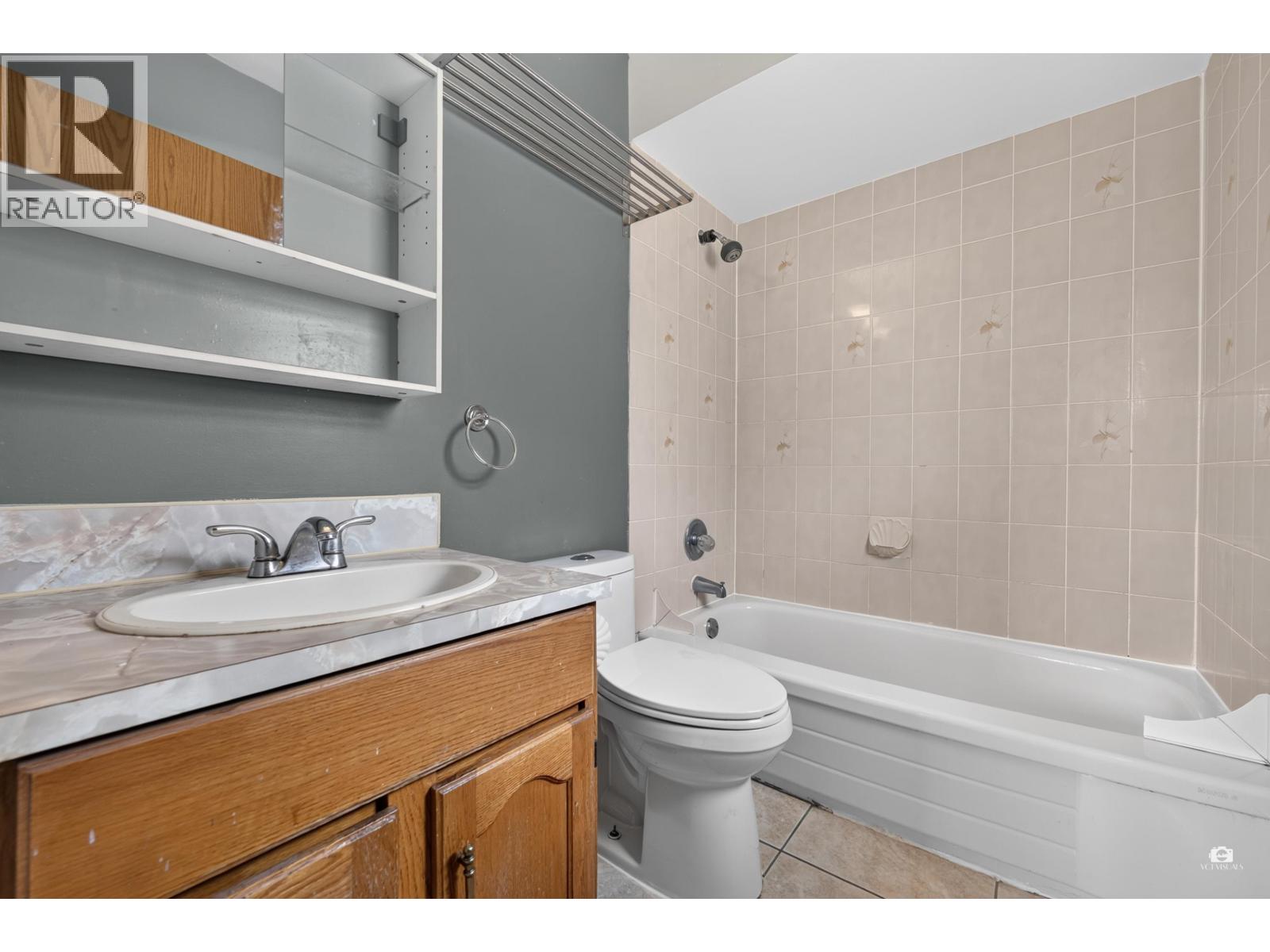 196 E 58TH AVENUE, Vancouver
