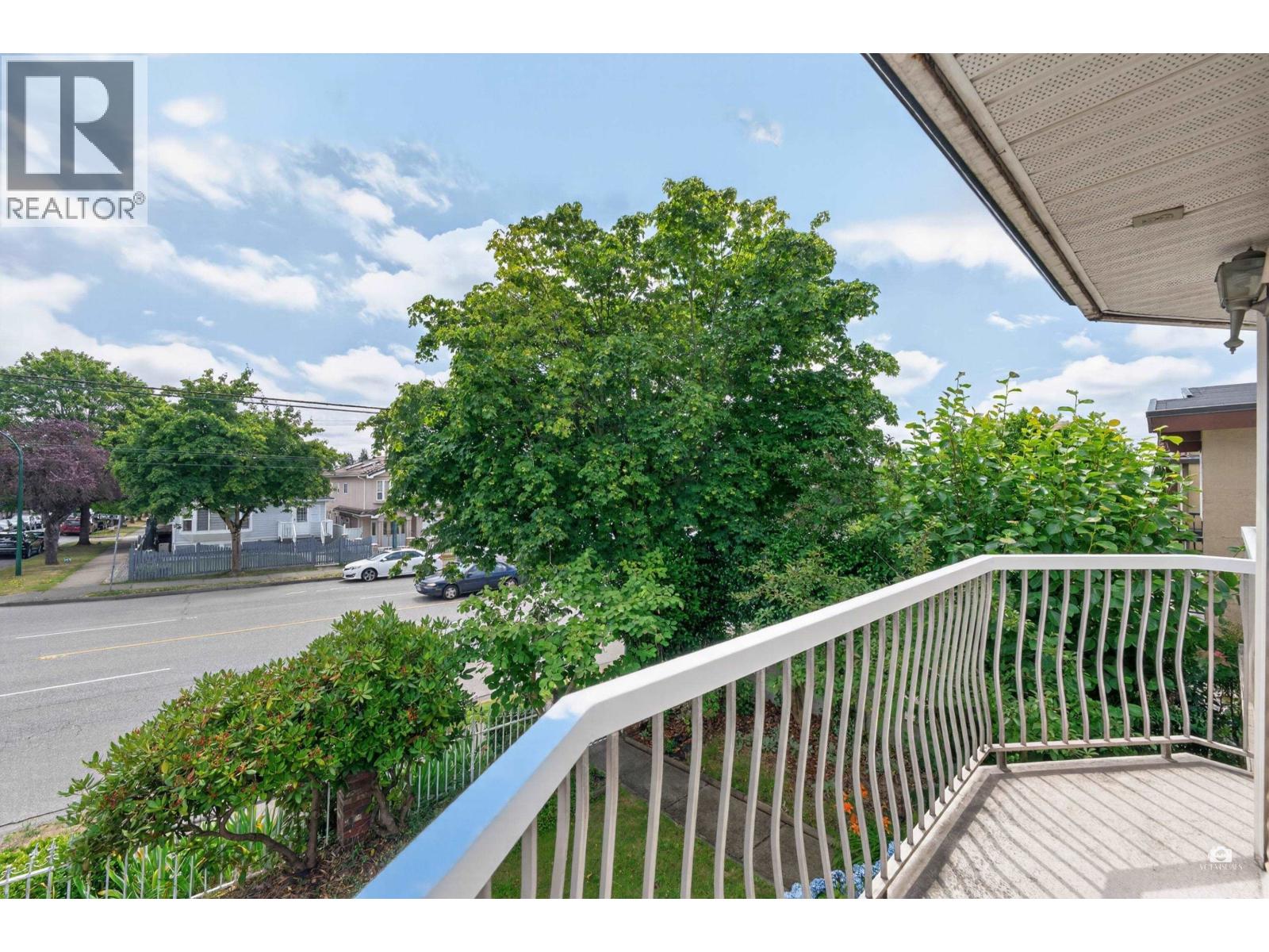 196 E 58TH AVENUE, Vancouver