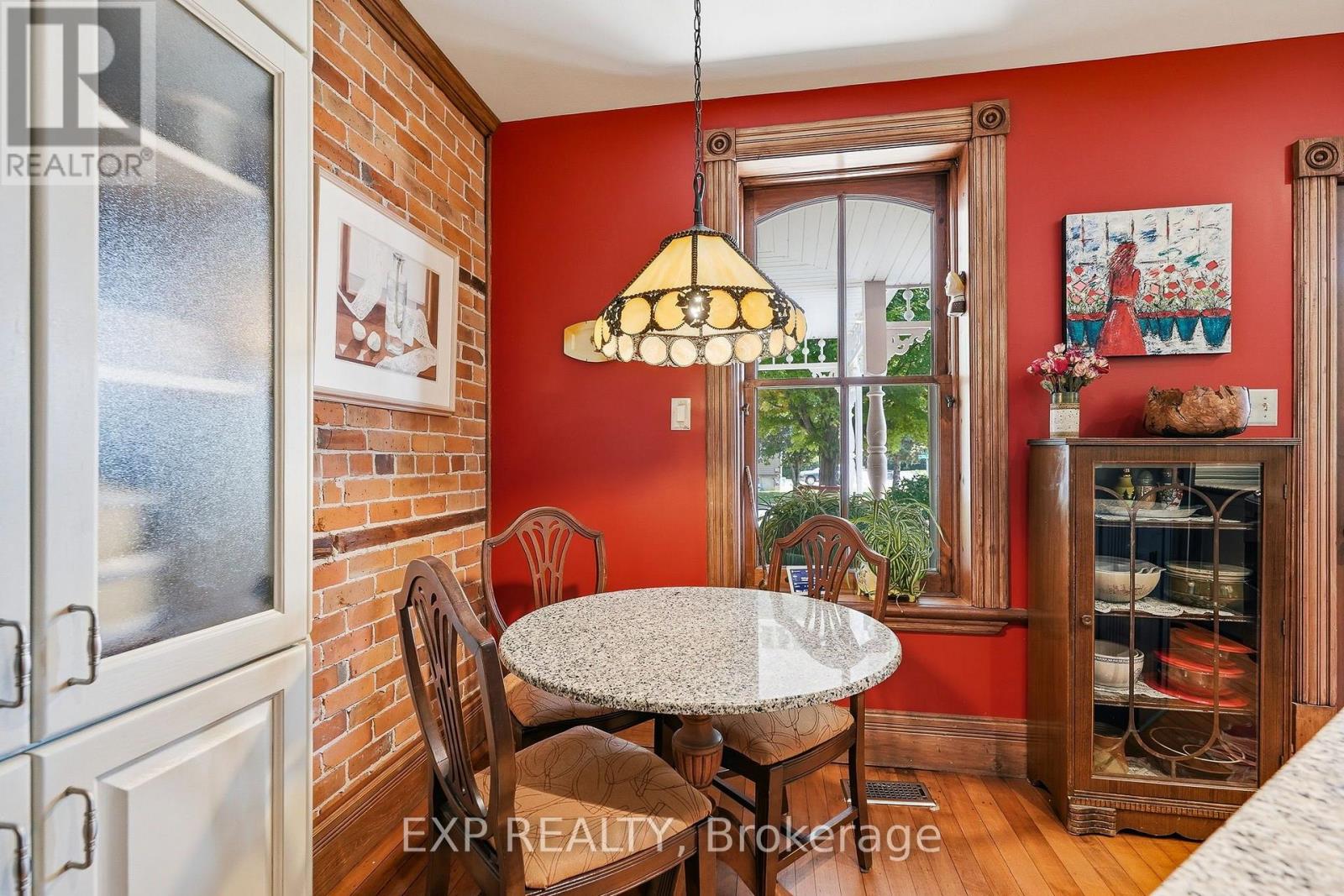 702 DOLLARD STREET - 14