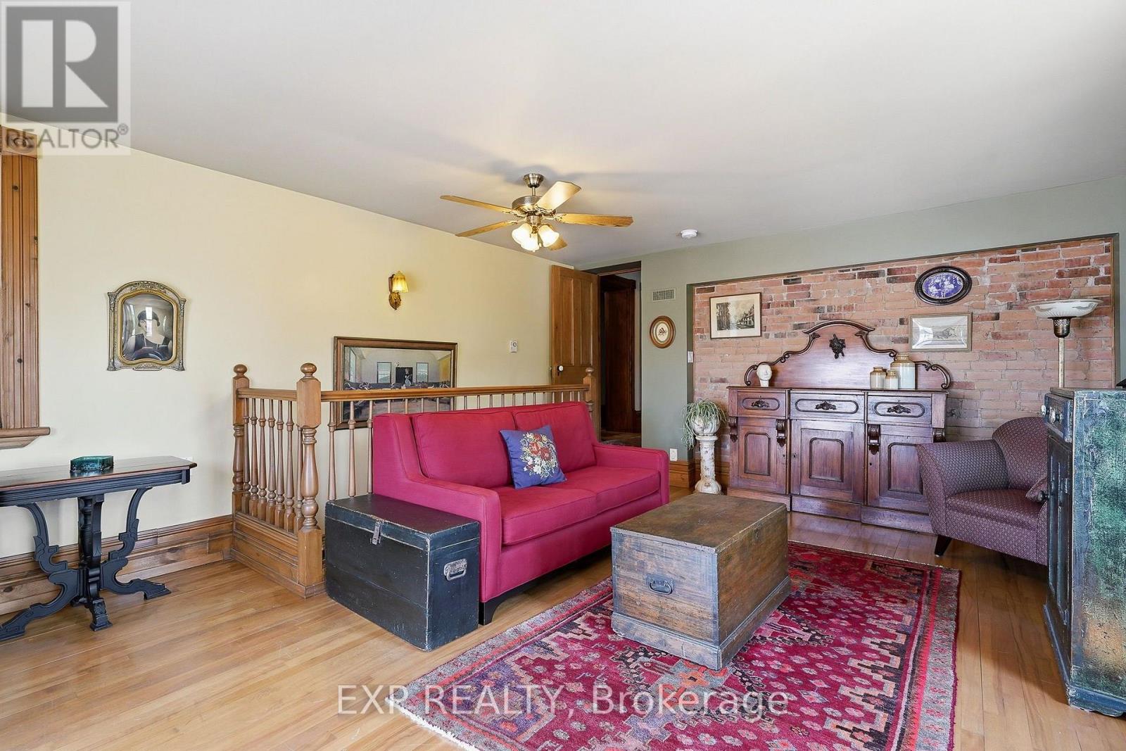 702 DOLLARD STREET - 20