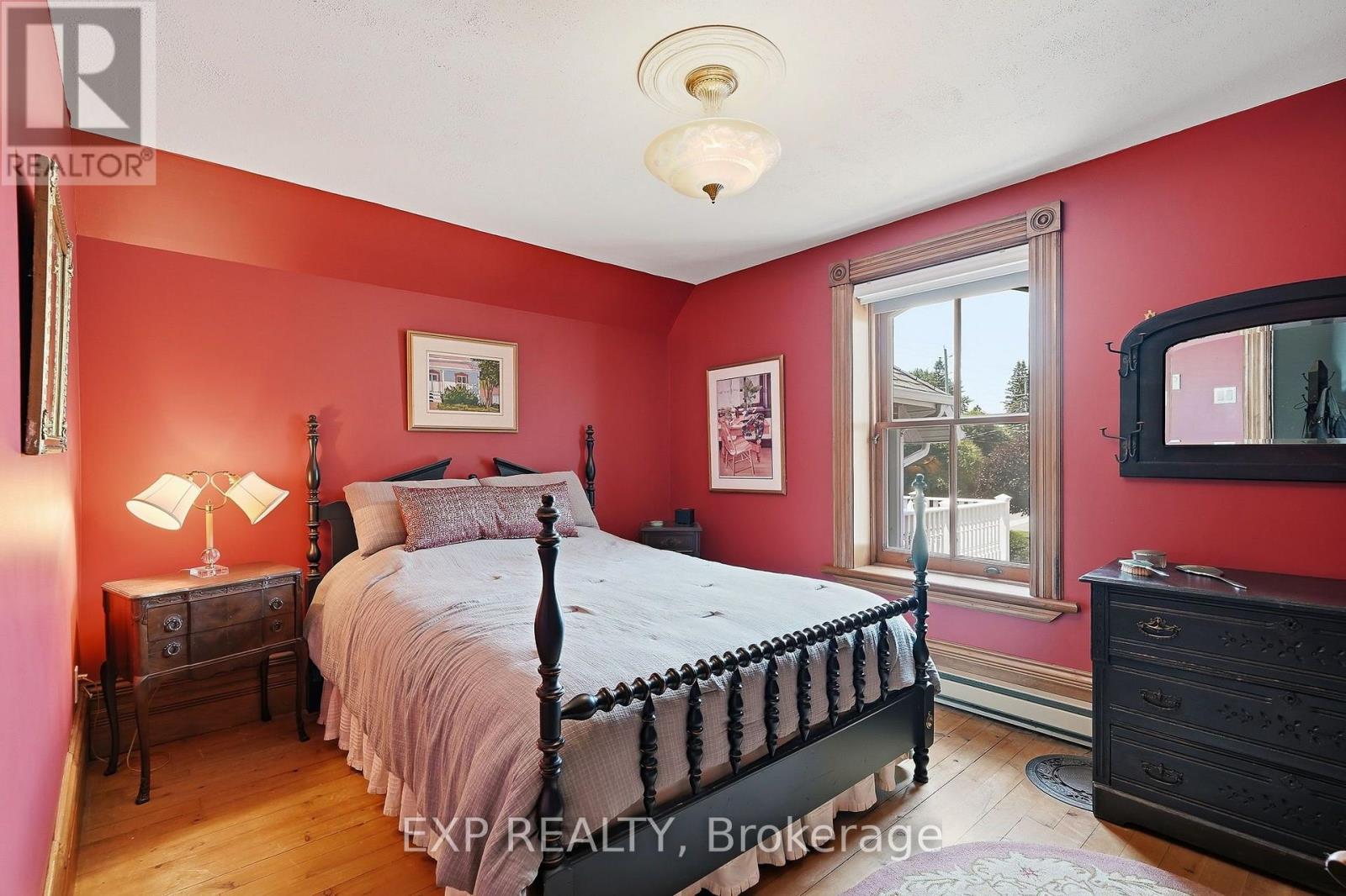 702 DOLLARD STREET - 23