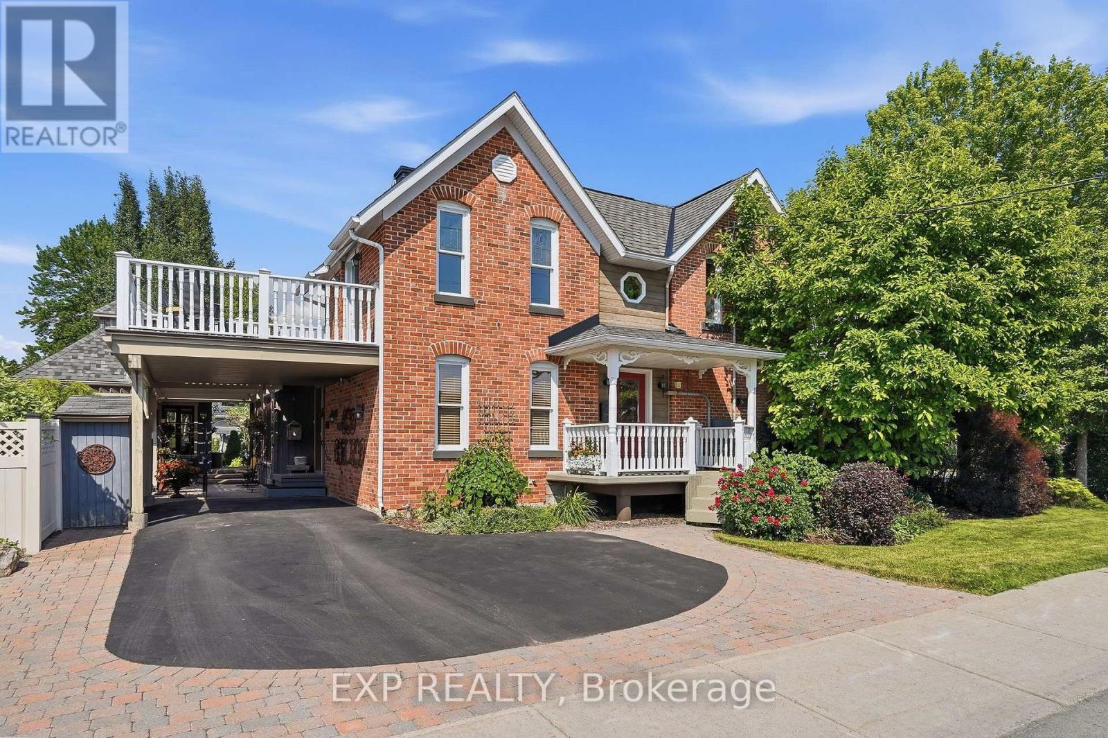 702 DOLLARD STREET - 31